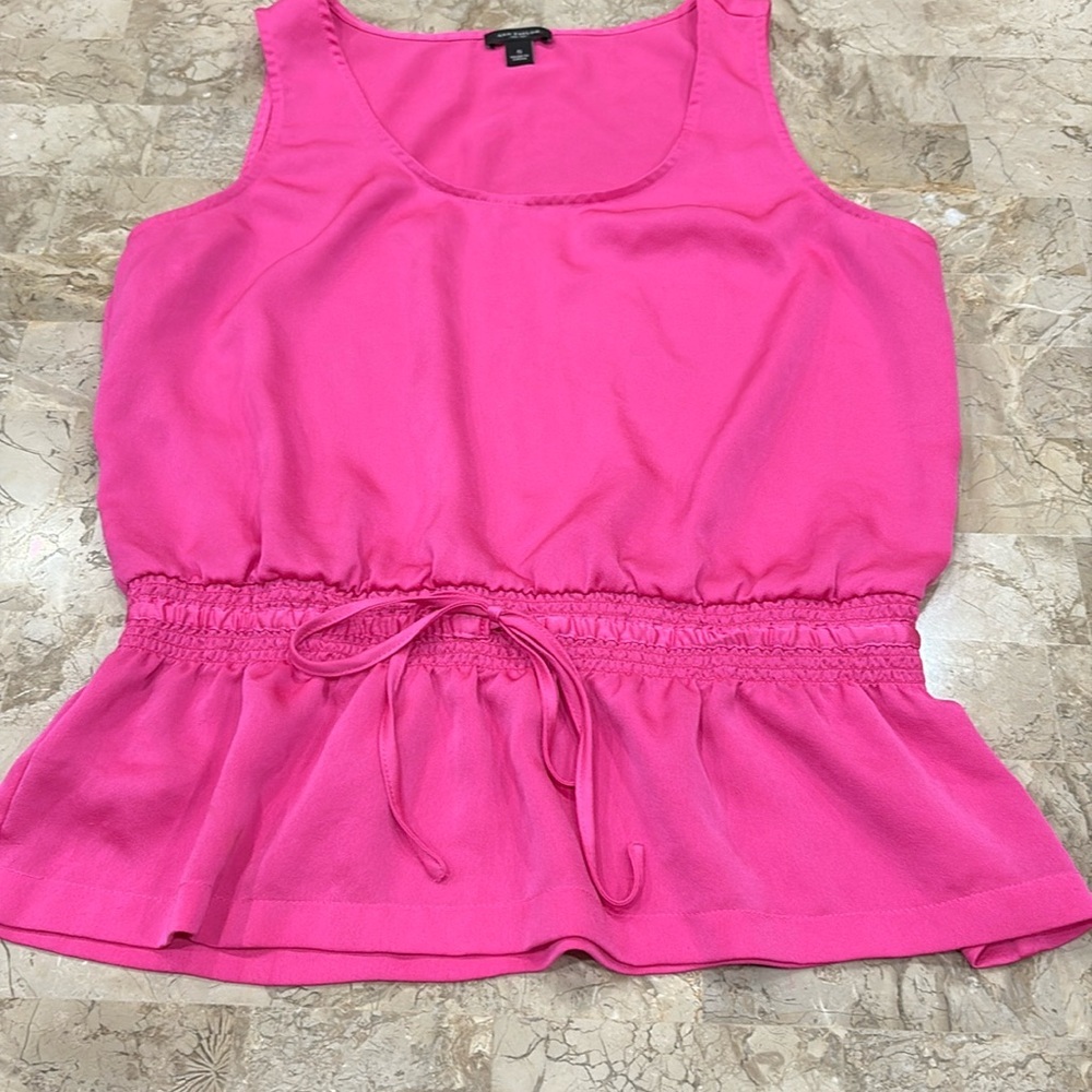 ❤️ Ann Taylor Sleeveless Blouse